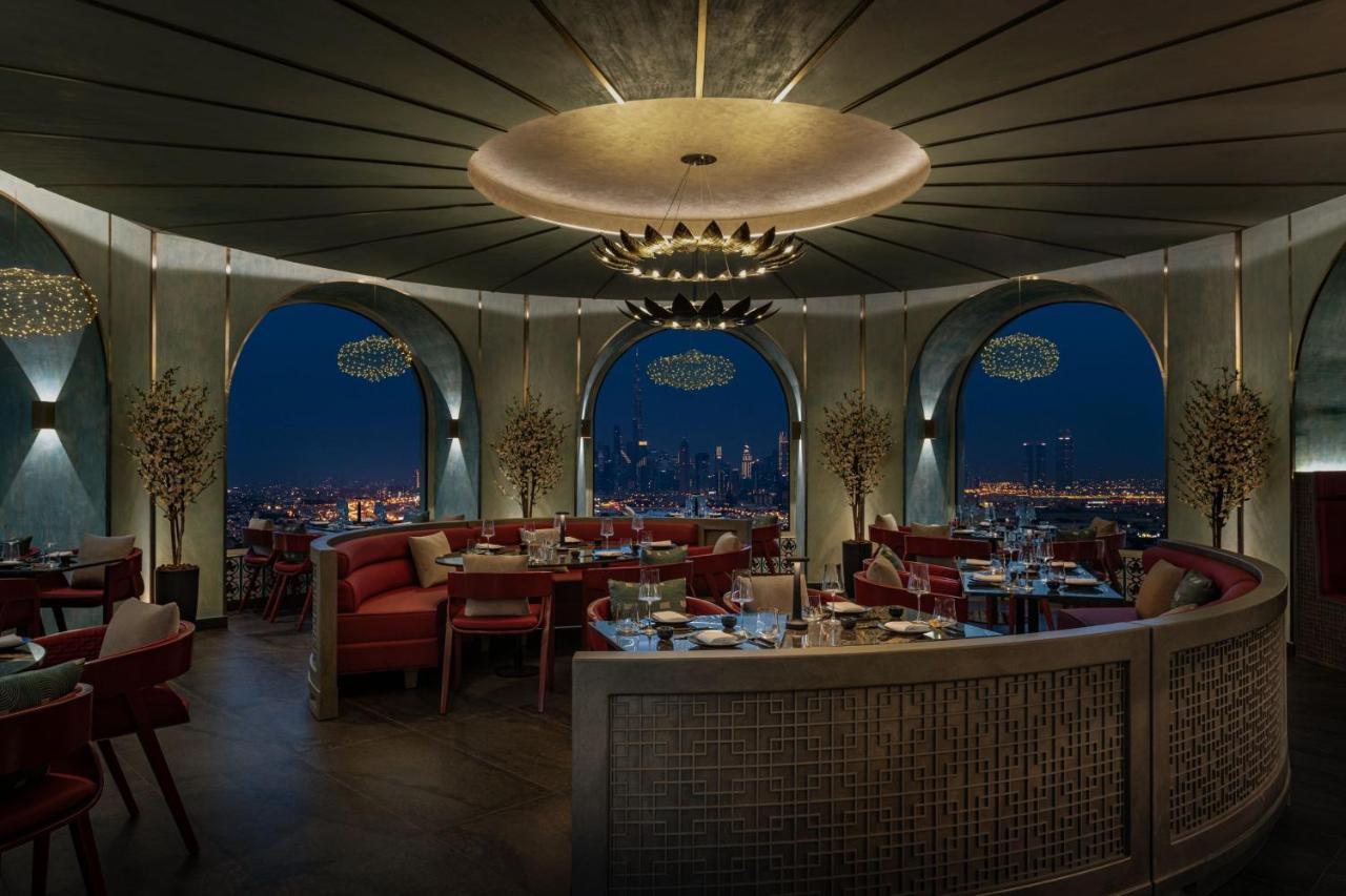 Sheraton Mall Of The Emirates Hotel, Отель 5*