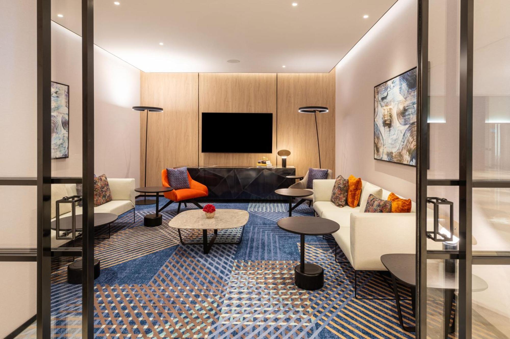 Sheraton Mall Of The Emirates Hotel, Отель