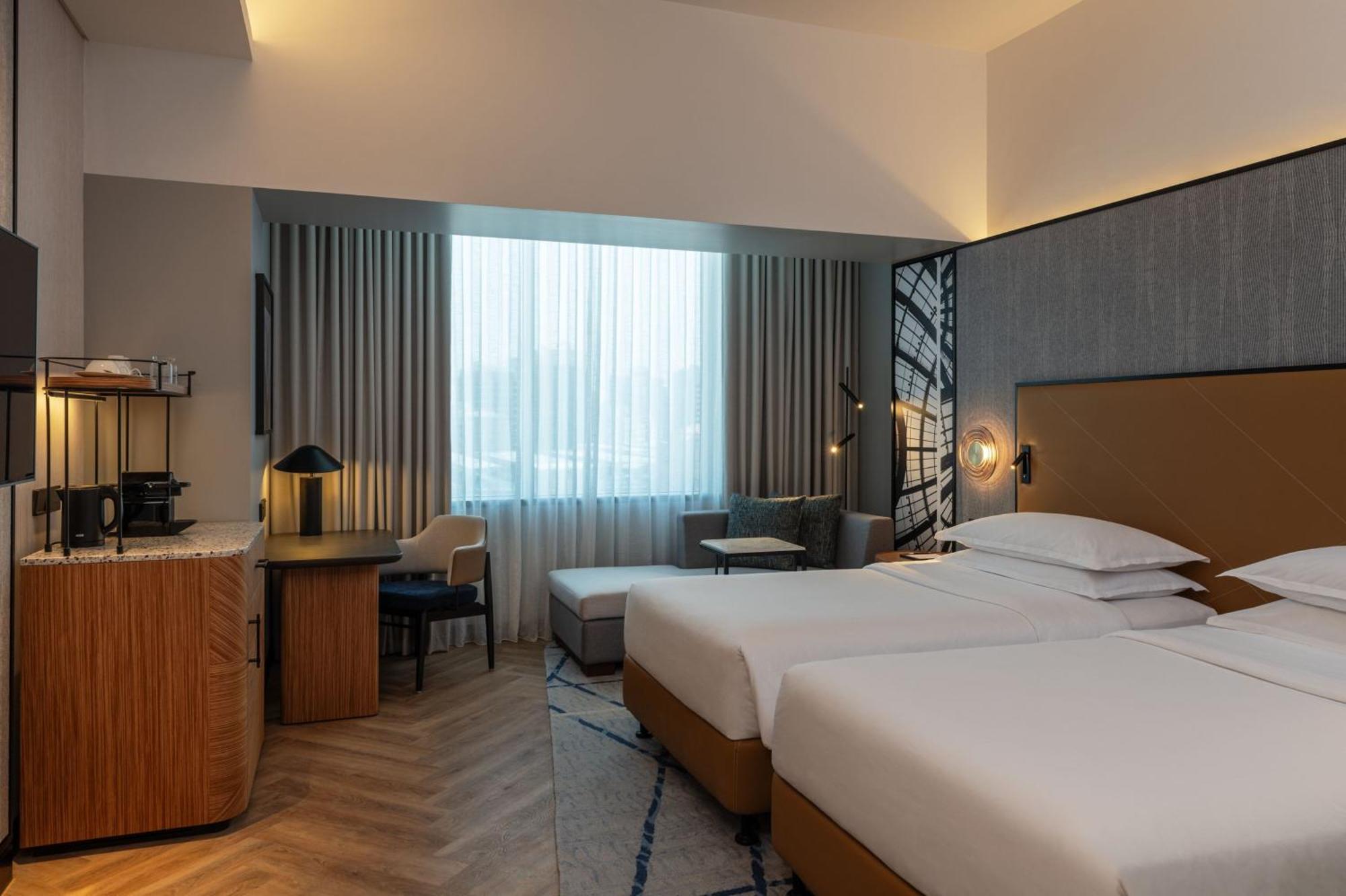 Sheraton Mall Of The Emirates Hotel, Отель